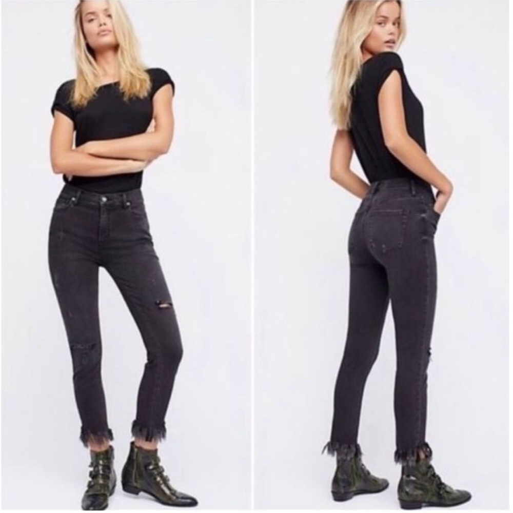 Free People Distressed Frayed Hem Fringe Skinny Crop Jeans Black Size 29 Long